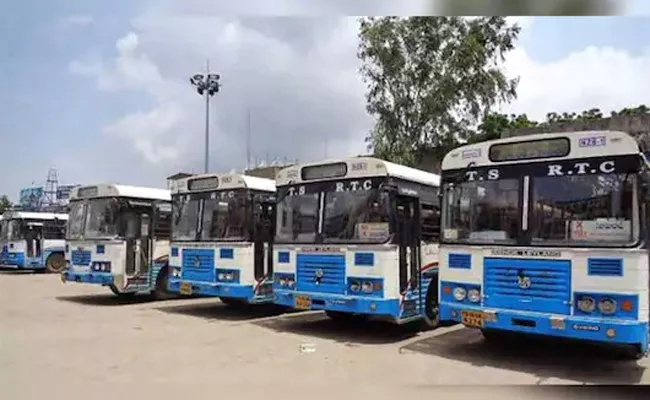 TS RTC Stops Bus Services To Andhra Pradesh - Sakshi