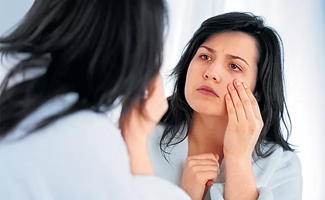 How To Get Rid of Carry Bags Under Your Eyes - Sakshi