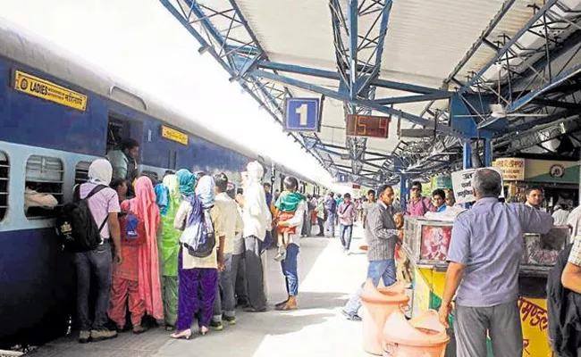 Secunderabad: Video Surveillance Control Room Rail Nilayam - Sakshi