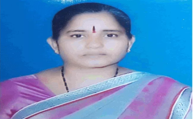 Woman Committs Suicide Out Of Anxiety About Her Daughter Future - Sakshi