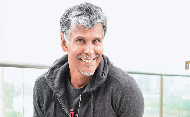 Milind Soman Reveals To Fans The stupidest Thing He Has Ever Done - Sakshi