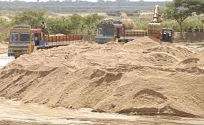 Fraudster Arrested In the lease of the Sand Reaches - Sakshi