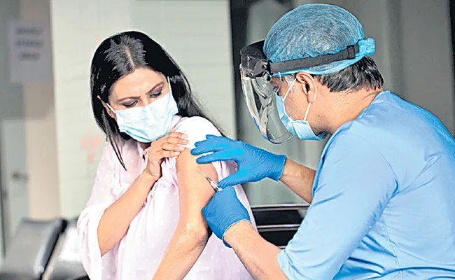 Coronavirus Vaccination Increase In Private Hospitals At Telangana - Sakshi