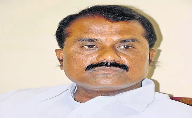 Irregularities committed by Gundumala Thippeswamy came to light - Sakshi