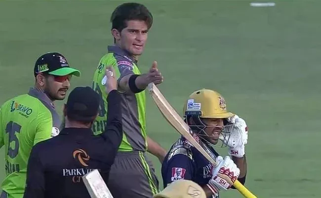 Shaheen Afridi And Sarfaraz Ahmed Exchange Heated Words During PSL Viral - Sakshi