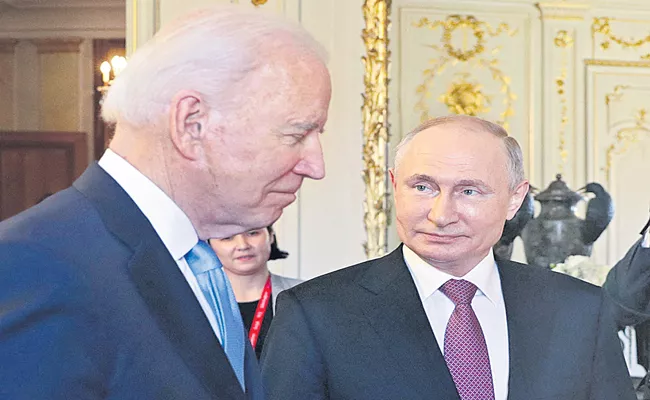 Joe Biden, Vladimir Putin meet in Geneva - Sakshi