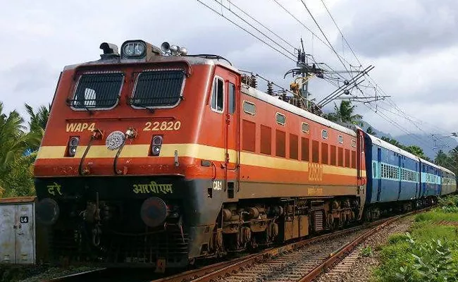 Express Trains Has Started After CoronaVirus Secondwave  - Sakshi