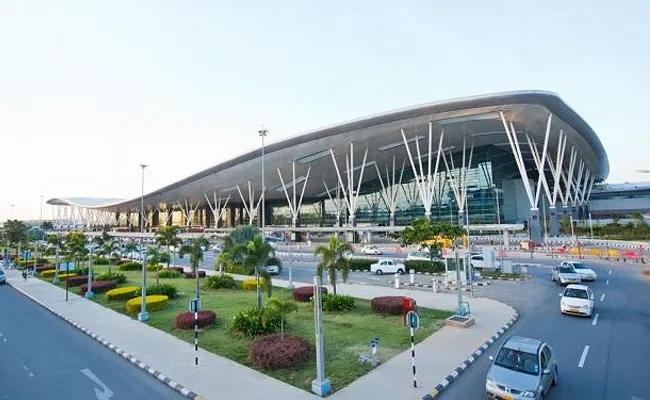 Rajasthan Man Hulchul In Kempegowda Airport For Beedi - Sakshi