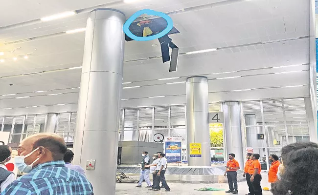 Person Lost Life After Heavy Gas Leakage In Shamshabad Airport - Sakshi