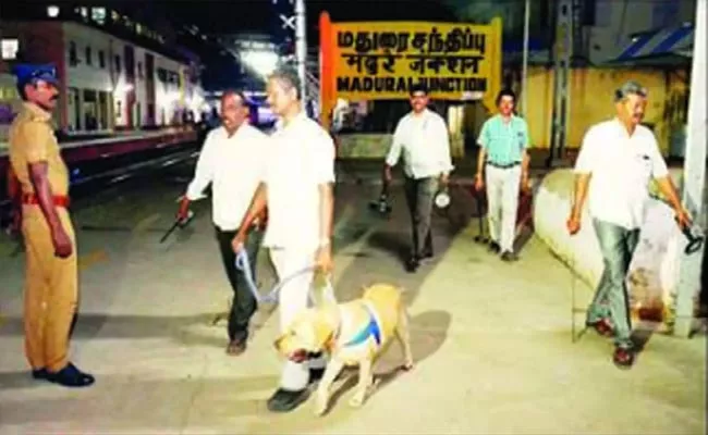 Bomb Threat Sent To Chennai Central Railway Station And Madurai - Sakshi