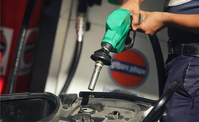 Today Petrol And Diesel Price Hyderabad - Sakshi