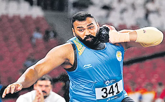 Tajinder Toor qualifies for Tokyo 2020 in shot put - Sakshi