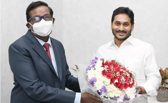 Justice V Kanagaraj Met YS Jagan As Oppointed Police Complaints Authority - Sakshi