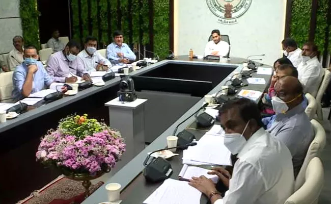 CM YS Jagan Review Meeting On Housing And Jagananna Colonies At Tadepalli - Sakshi