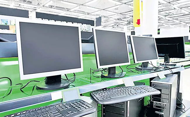 Desktop computer usages 50 percent up - Sakshi