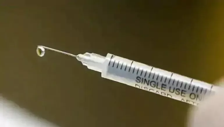 Bengaluru Boy Loses Arm After Friend Injects Drugs At Birthday Party - Sakshi