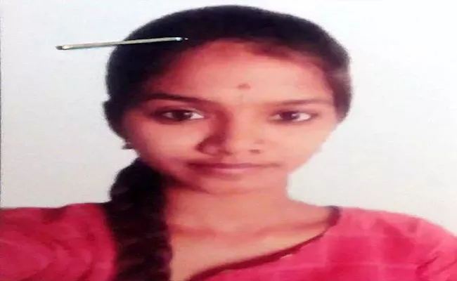 Newly Married Woman Missing In Hyderbad - Sakshi