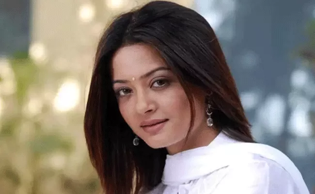 Surveen Chawla Said She Faced 5 Times Casting Couch in Bollywood And South - Sakshi