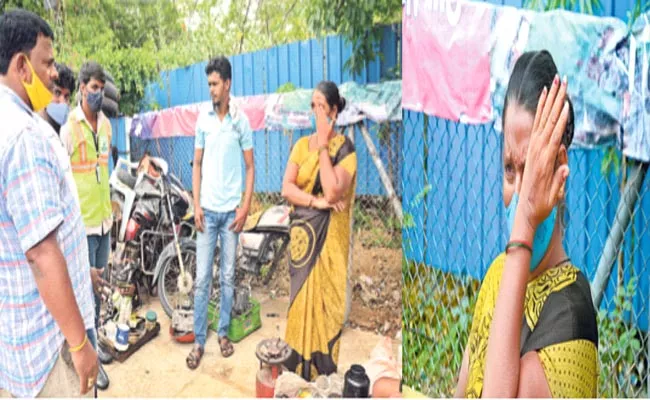 Banjara Hills: Woman Tea Stall Removed By GHMC Staff - Sakshi