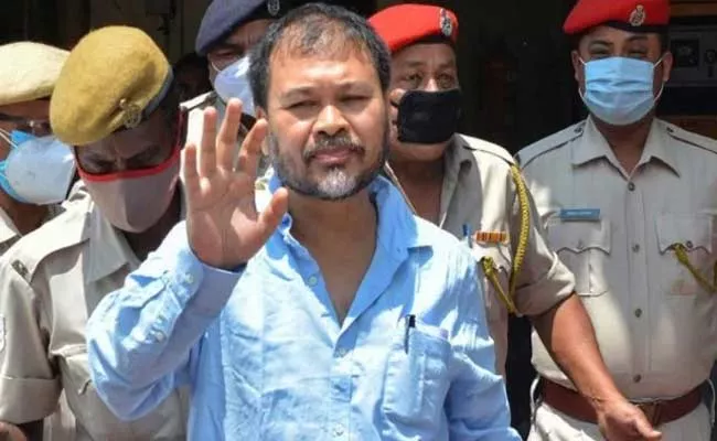 Akhil Gogoi Says CM Himanta Biswa Sarma Conspiring To Keep Me Behind Bars - Sakshi