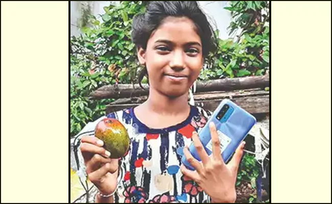 Jamshedpur Girl Sells 12 Mangoes for Rs one Lakh - Sakshi