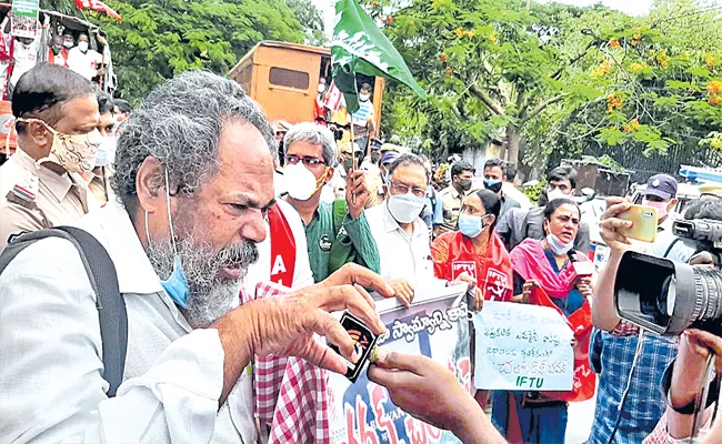 Tollywood Actor Narayana Murthy Attends Farmers Rally - Sakshi