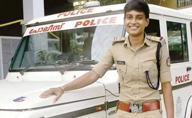 Abandoned With Baby at 18 Kerala Woman Now Become A Cop - Sakshi