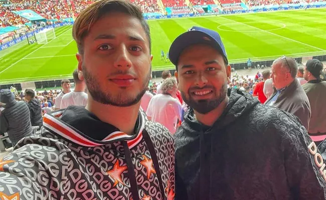 Rishab Pant Enjoy England Vs Germany Football Match Became Viral - Sakshi