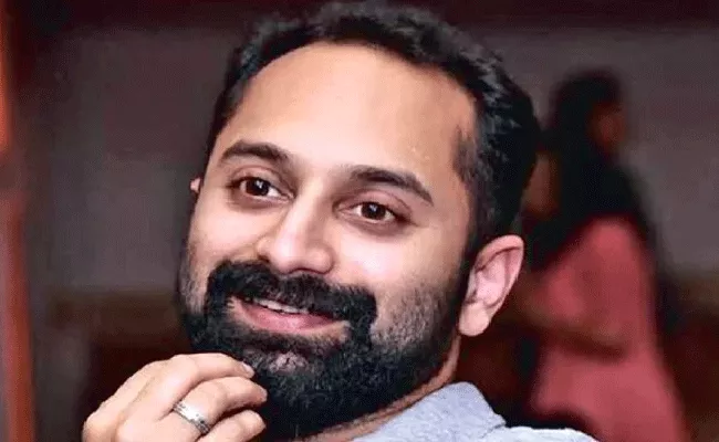 Fahadh Fassil Learns Telugu Language For His Own Dubbing In Pushpa Movie - Sakshi