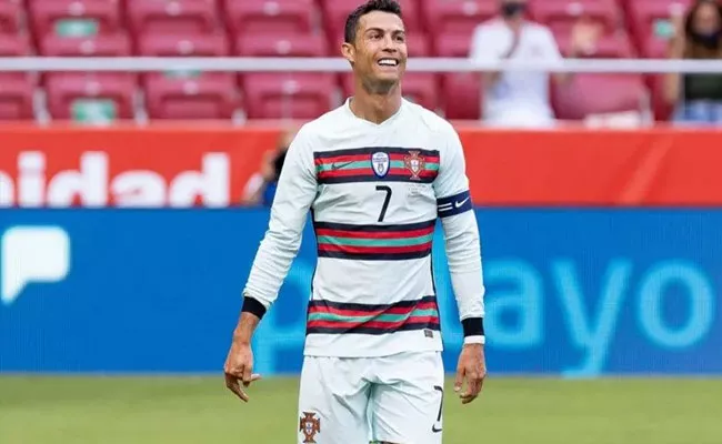 Cristiano Ronaldo Shows Incredible Speed During Friendly Match Viral - Sakshi