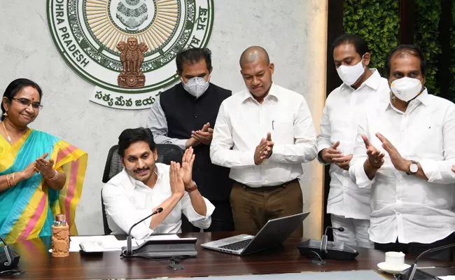 CM Jagan Launched Andhra Pradesh Amul Project In West Godavari - Sakshi