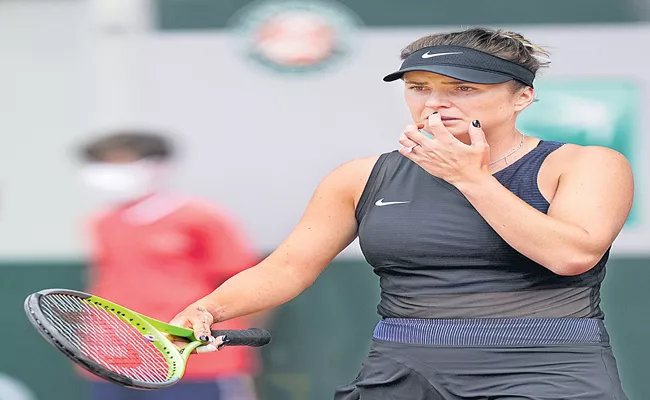 Elina Svitolina becomes seventh top-10 women seed to exit Roland Garros - Sakshi