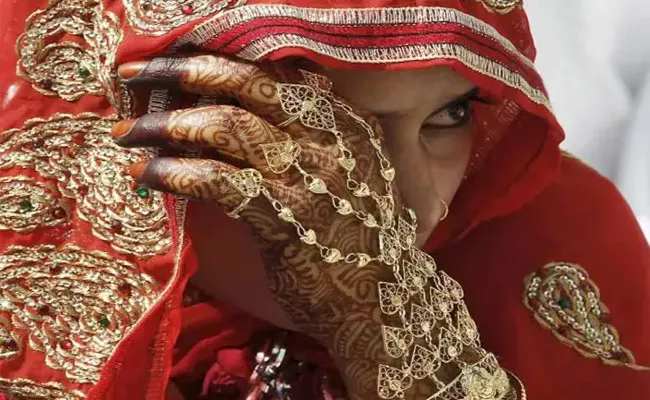 Bride Calls Off Wedding Groom His Friends Turns Up Drunk In Uttar Pradesh - Sakshi