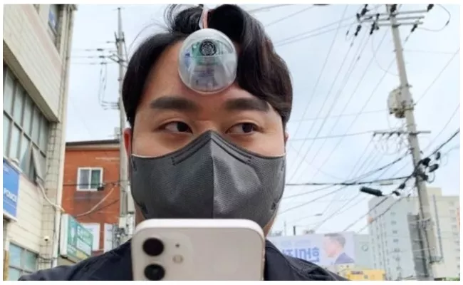 South Korean Industrial Designer Developed A Robotic Eyeball For Smartphone Zombies - Sakshi