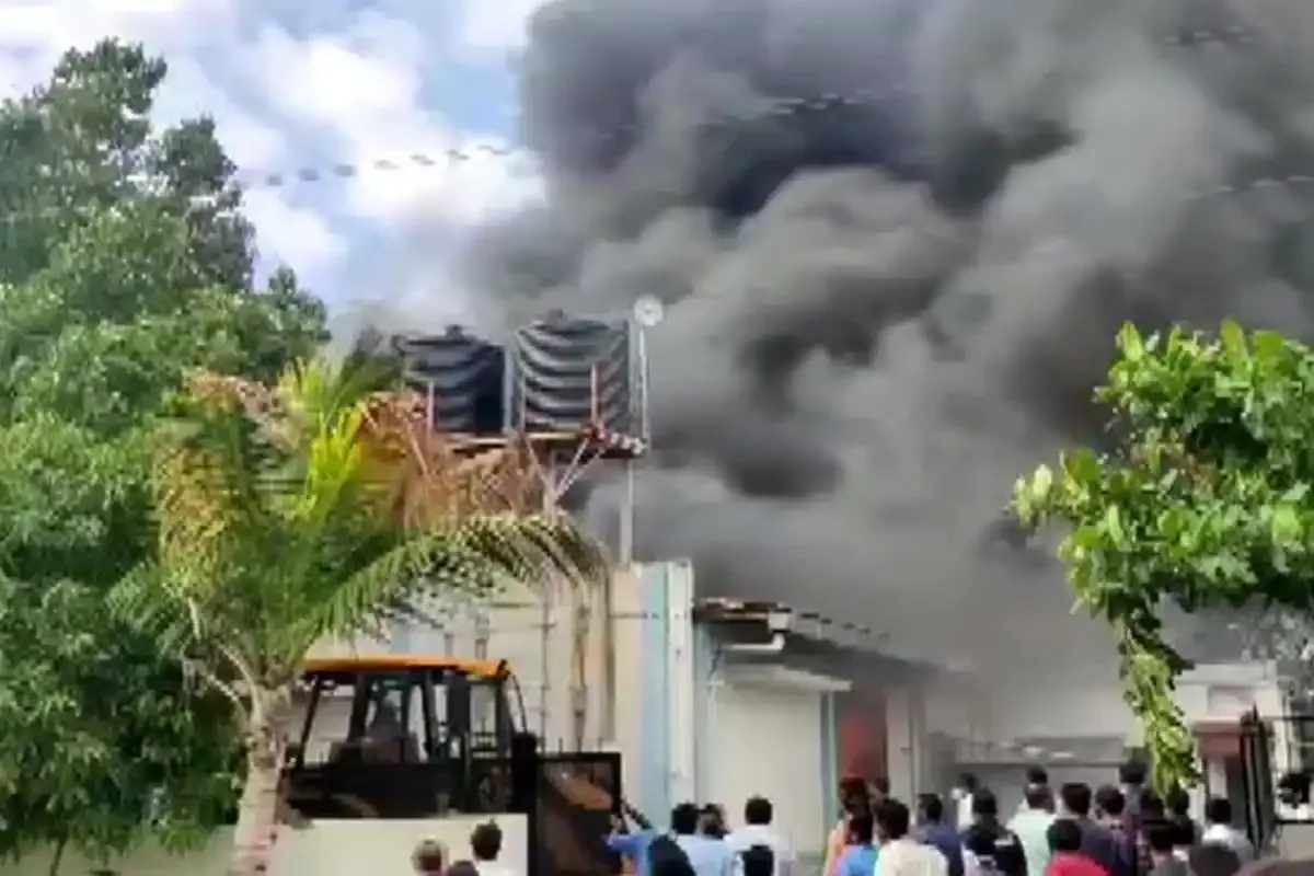 Fire Accident Take Place AT Pune Ghotawade Phata Chemical Factory - Sakshi