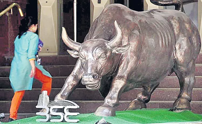 Sensex jumps 228 points, Nifty ends above 15,750 - Sakshi