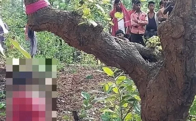 Jharkhand BJP Leaders Daughter Found Hanging From Tree - Sakshi