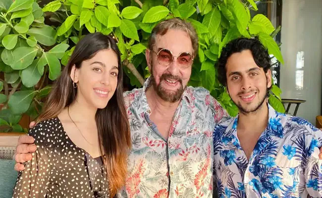 Kabir Bedi Tells I Survived Bankruptcy In America To Grand Daughter Alaya Video Chit Chat - Sakshi