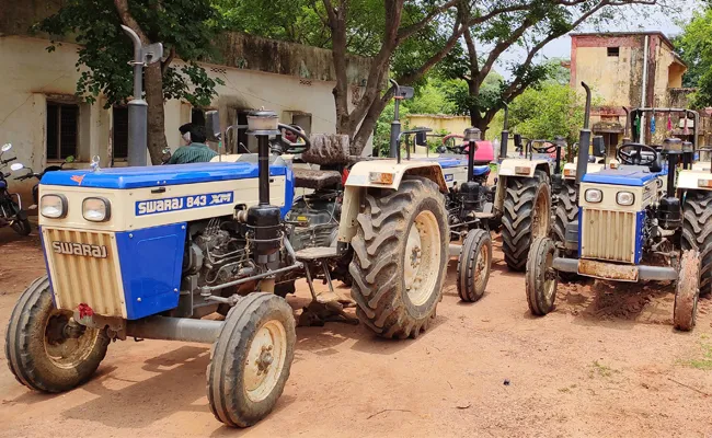 Subsidy Tracker Fraud To Farmers Three People Arrested In Dwaraka Tirumala - Sakshi