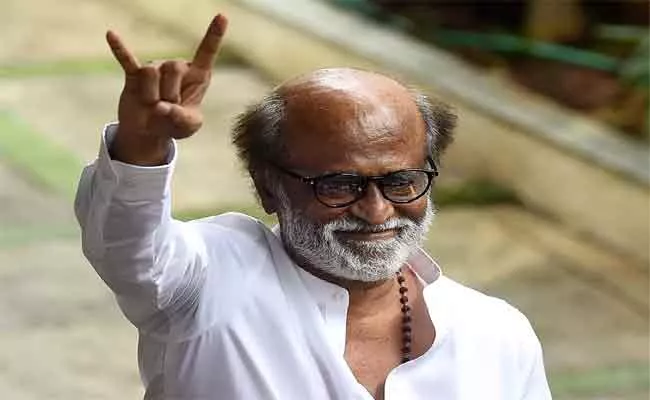 Superstar Rajinikanth Fans Meet After He Returns To Chennai - Sakshi