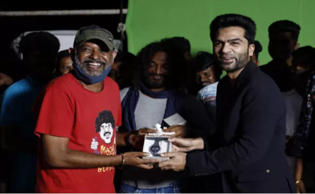 Actor Simbu Surprise Gift To Maanaadu Team - Sakshi