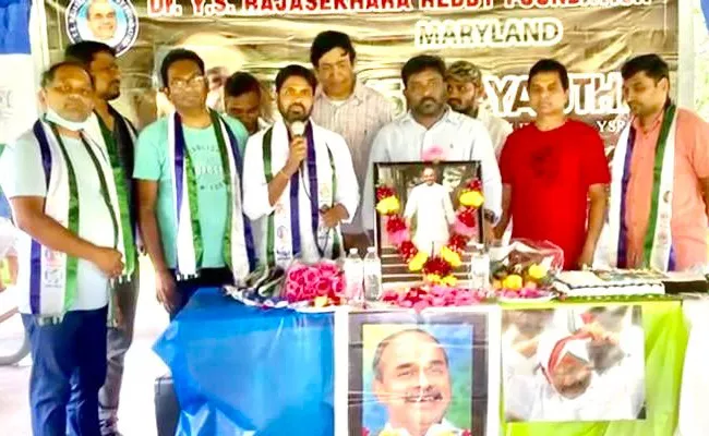 NRI Telugu People And YSRCP Leaders Offer Their Tribute To Late CM YSR - Sakshi