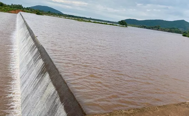 Heavy Rains in The West Godavari District - Sakshi