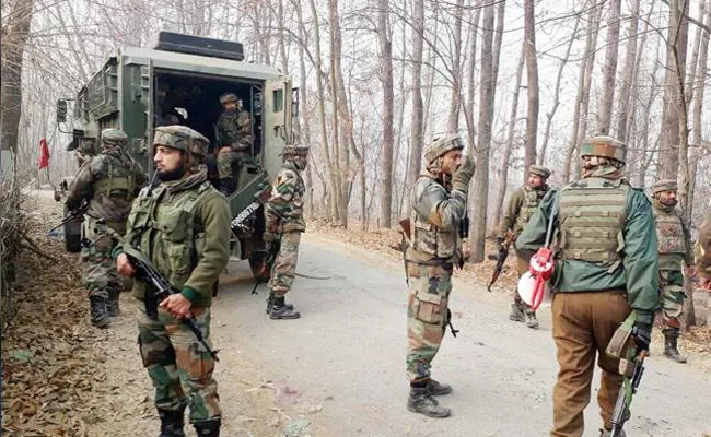 Lashkar-e-Taiba Commander 2 Other Terrorists Killed In Pulwama Encounter - Sakshi