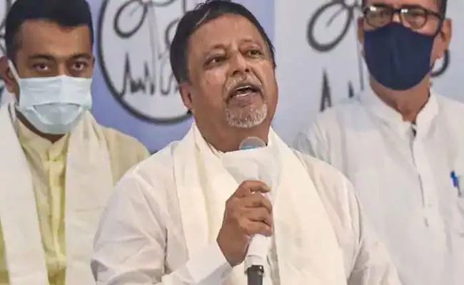 Suvendu Adhikari Can Go Wherever He Wishes To Go Says TMC Leader Mukul Roy - Sakshi