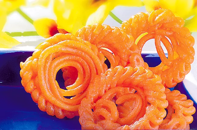 Apple Jalebi Recipe That Will Make Your Celebration Special - Sakshi