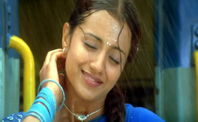 Top Tollywood Movies With Best Rain Songs - Sakshi