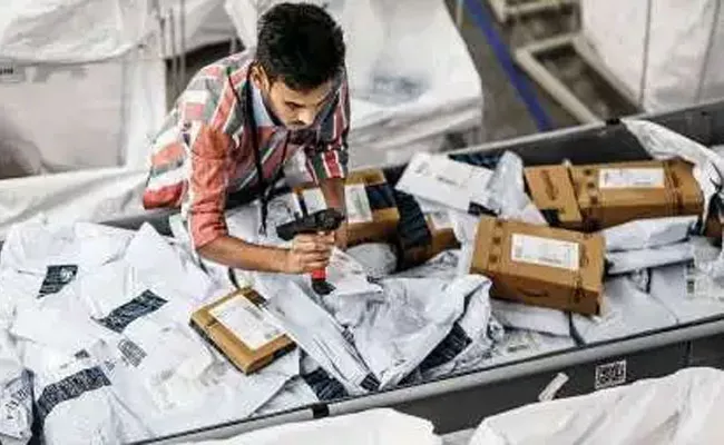 Earn Rs 60000 Every Month By Working Only Four Hours With Amazon - Sakshi