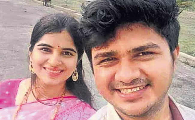 Doctor Couple In Pune Takes Own Life - Sakshi