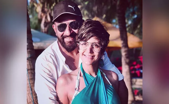 Sulaiman Merchant: Mandira Bedi Rushed Raj To Hospital It Was Too Late - Sakshi